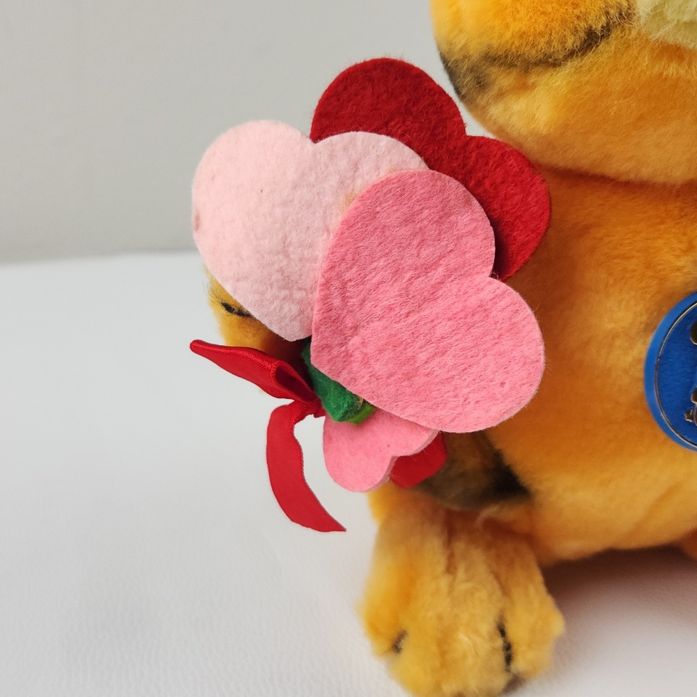 Vintage 1981 Dakin Garfield Plush Valentine Heart Bouquet Anniversary - Picture 7 of 10